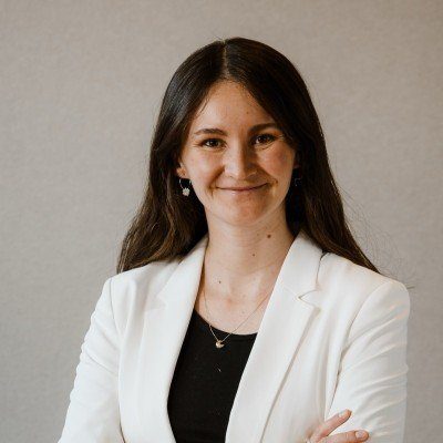 speaker Julia Lozano